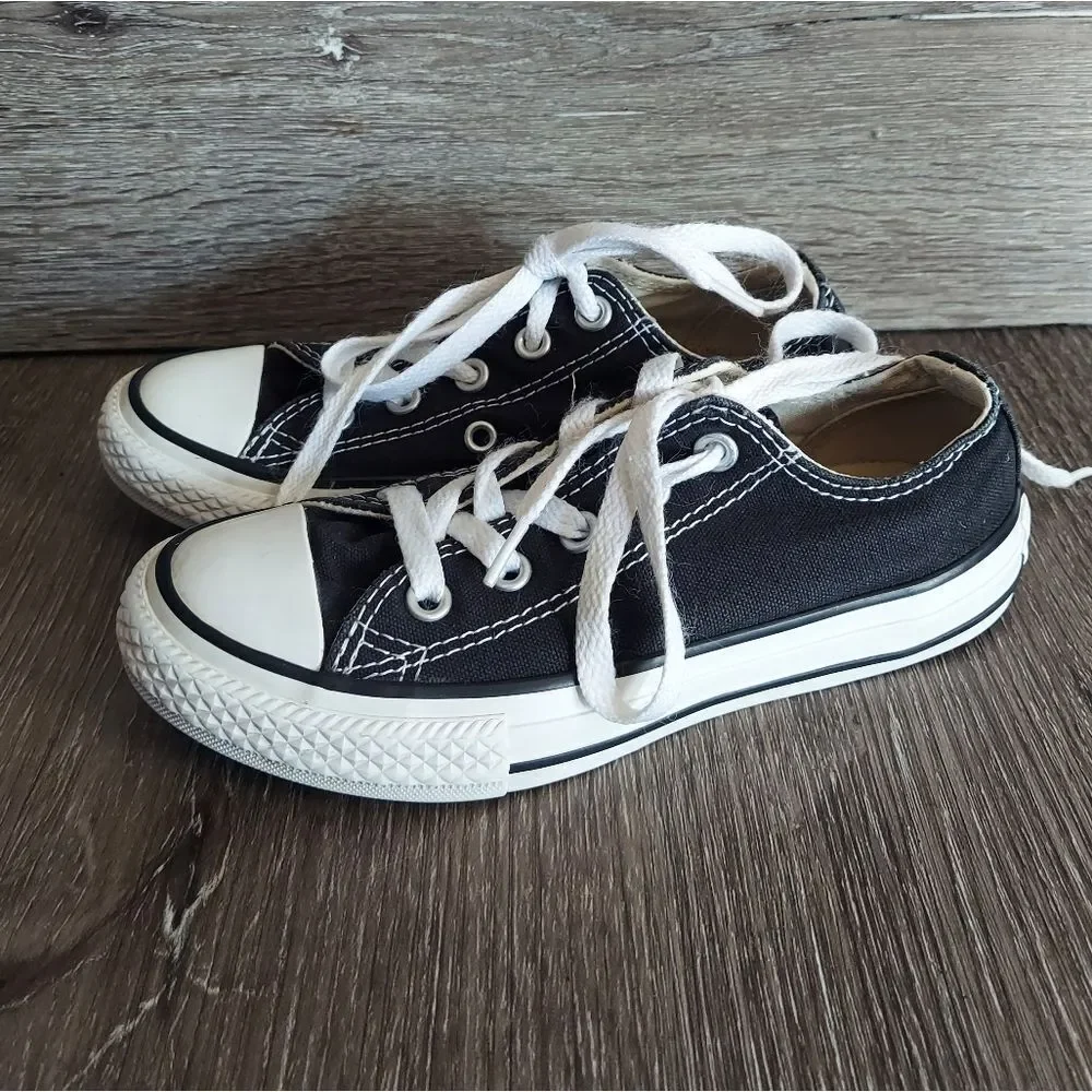 Converse Chuck Taylor All Star Low Top Sneaker Little Kid Size 12